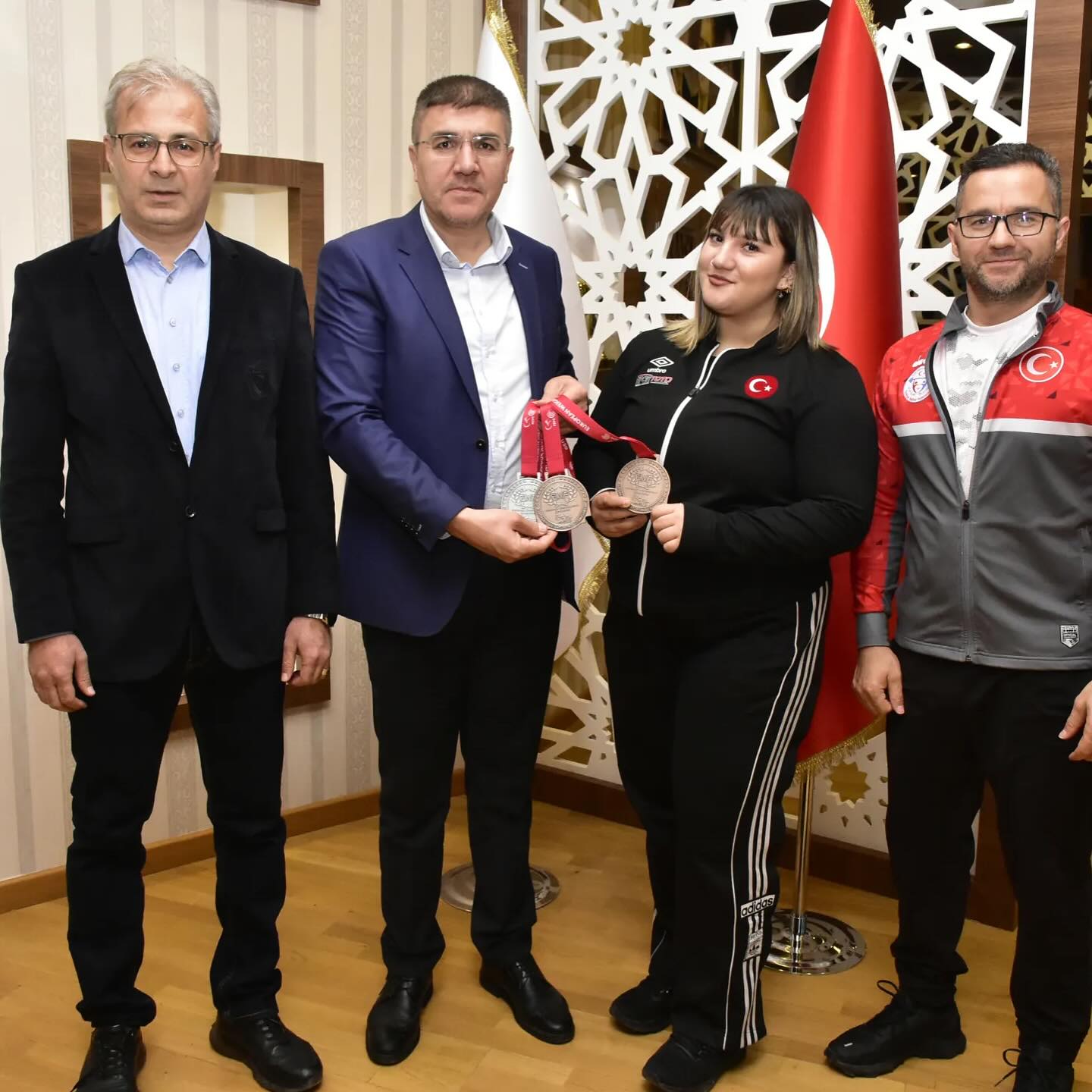 575309223 18079627826116780 586690184117102385 N