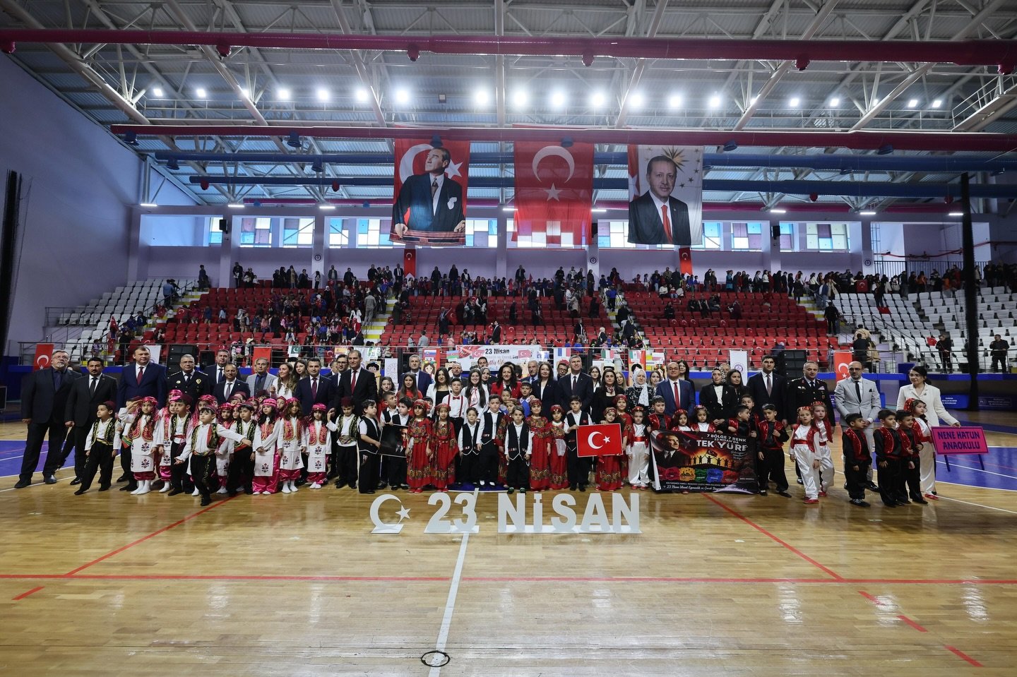 673089377 18336304402222510 7432719950617608080 N