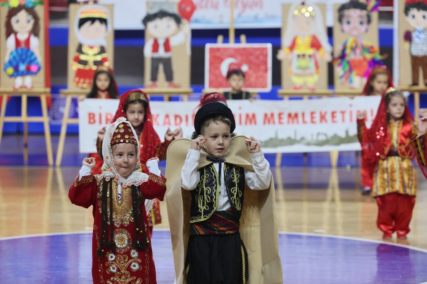 674473504 18336304465222510 2178548867997096849 N