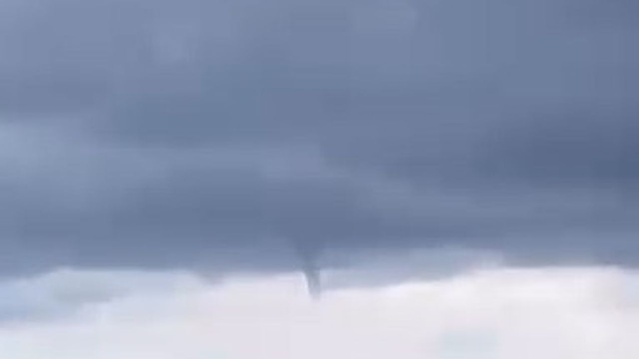 Alanya’da denizde hortum çıktı