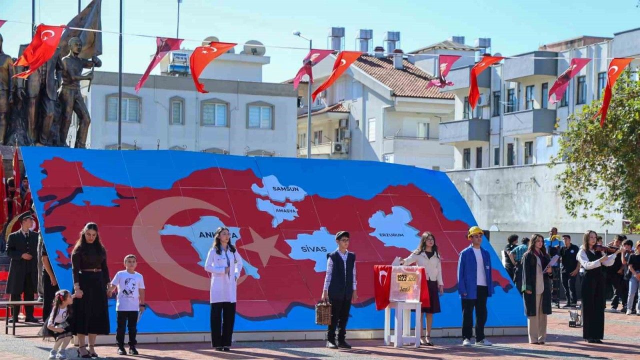 Cumhuriyet’in 102. yıl dönümü Manavgat’ta kutlandı