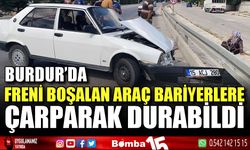 Freni patlayan otomobil bariyerlere çarparak durabildi: 1 yaralı