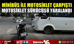 Minibüsle çarpışan motosiklet sürücüsü yaralandı