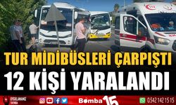 Antalya’da tur midibüsleri çarpıştı: 12 yaralı