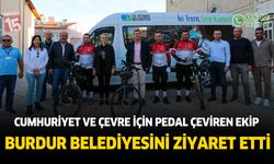 Cumhuriyet ve çevre için pedal çeviren ekip Burdur' da