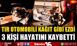 Tırın otomobili kağıt gibi ezdiği kazada 3 kişi hayatını kaybetti