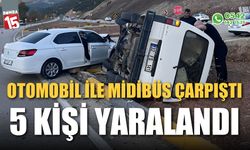 Otomobil ile midibüs kavşakta çarpıştı