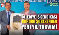 Belediye-İş Sendikası Burdur Şubesi’nden Yeni Yıl Takvimi Takdimi