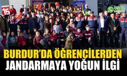 Burdur'da öğrencilerden Jandarmaya yoğun ilgi