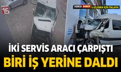 Antalya'da trafik kazası.  2 servis aracı çarpıştı