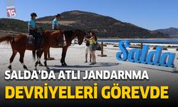 Burdur atlı jandarma timleri Salda Gölü’nde görev başında