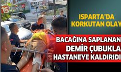 Küçük çocuk bacağına saplanan demir çubukla hastaneye kaldırıldı