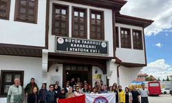 AFDOS üyelerinden Şuhut’da doğa yürüyüşü