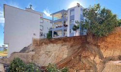 Antalya’da bir evi tahliye ettiren inşaat temelinde ikinci toprak kayması