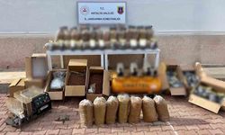 Jandarmanın 2 ayrı adrese düzenlediği operasyonda 350 kilo kıyılmış tütün ele geçirildi
