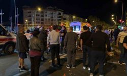 Kavşakta pikapla çarpışan Tofaş’taki 2 kişi yaralandı