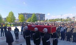 Kıbrıs’ta kazada şehit olan teğmen memleketi Afyonkarahisar’da son yolculuğuna uğurlandı