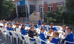 Öğretmenlerden öğrencileri mutlu eden etkinlik