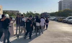 Sosyal medya üzerinden dolandırıcılığa Antalya merkezli 15 ilde operasyon: 40 gözaltı