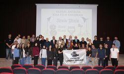 Akdeniz Üniversitesi'nde sinema söyleşisi
