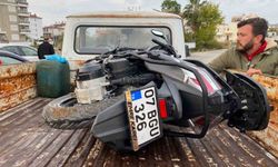 Antalya'da otomobil ve motosiklet çarpıştı: 2 yaralı