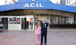 Doktor baba kız birlikte şifa dağıtıyor