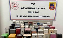 Jandarma kaçak erkek ve kadın parfümü ele geçirdi