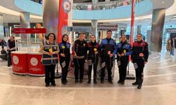 Polis kadına şiddetle mücadeleyi açtıkları stant ile anlattı