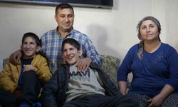 13 yaşındaki ikizler Kromozom 4q Delesyon Sendromu ile mücadele ediyor