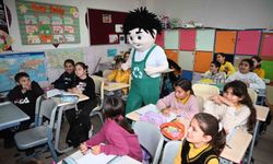 Çevre Dedektifi maskot Kerem iş başında