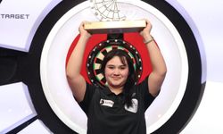 İngiltere'de fırtına gibi esen Denizlili Zehra dünya şampiyonu oldu