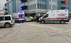 Isparta'da motosikletle otomobil çarpıştı: 1 yaralı