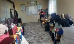 Kadın çiftçilere yönelik eğitimler sürüyor