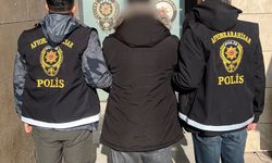 Polis 3 farklı suçtan hapis cezası ile aranan şahsı yakaladı