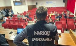 Polisten üniversite öğrencilerine uyuşturucu ile mücadele eğitimi