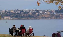 14 ilde 'sarı kod' uyarısı verilirken, Antalya'da bahar havası yaşandı