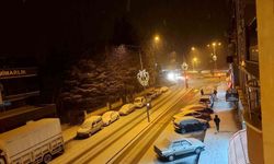 Afyonkarahisar'ın yüksek kesimlerinde kar etkisini gösterdi