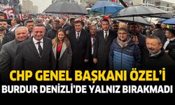 Burdur CHP tam kadro Özel'in Denizli Mitingine katıldı