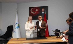 CHP Genel Başkanı Özgür Özel'den Başkan Doğana övgü dolu sözler