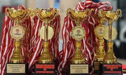 Denizli Büyükşehir'den görme engelli sporculara Braille alfabeli madalya