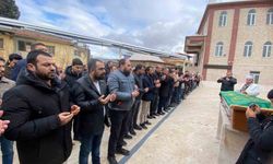 Gazeteci Karapınar 8 ay sonra bu kez baba acısı yaşadı