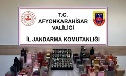 Jandarma kaçak parfüm ve kol saati ele geçirdi