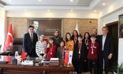 Çal'ın kick boks yıldızları madalyalarla döndü