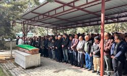 İş kazasında hayatını kaybeden belediye personeli toprağa verildi