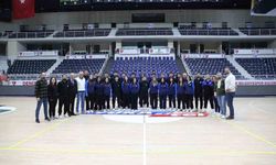 Merkezefendi Belediyesi Gençlik ve Spor Kulübü'nde şampiyona heyecanı yaşanıyor