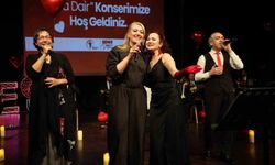 Merkezefendi'de Sevgililer Günü'ne özel 'Aşka Dair' konseri büyük beğeni topladı