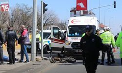 Kırmızı Işıkta Geçmeye Çalıştı, Yeşil Işıkta Can Verdi