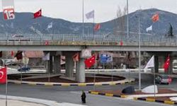 Isparta’da Yeni Açılan Üst Geçitte Kaza: Motosikletli Yaralandı