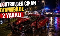 Yağmur Kazayı Getirdi: Isparta’da Otomobil Refüje Çarptı