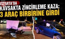 Isparta’da Kavşakta Zincirleme Kaza: 3 Araç Birbirine Girdi
